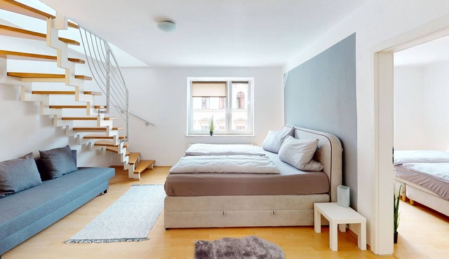 Bright holiday flat in a prime location with Private Terrace, Shared Garden and Wi-Fi