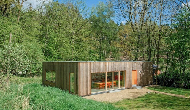 Bright holiday home by woods near the river Elbe