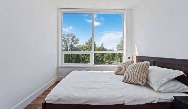 Bright & Modern 1BD condo in NV!