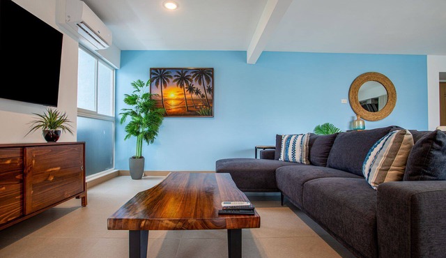 Bright & Modern Condo in Jacó – Steps from the Beach