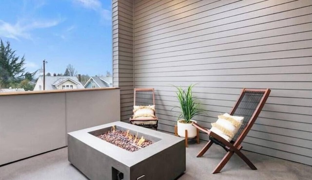 Bright + Modern Division Retreat