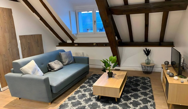 Bright & Modern Escape in Ecommoy