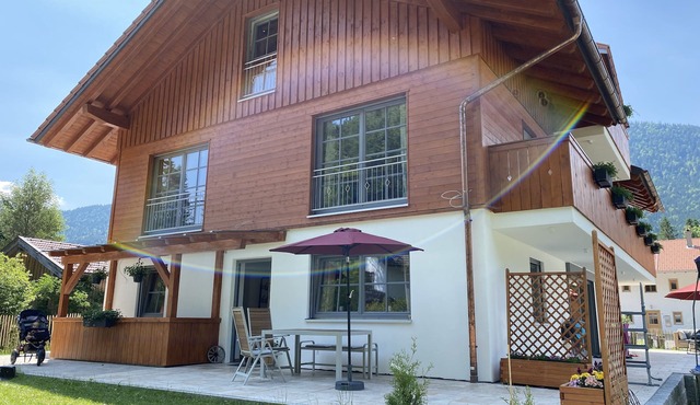 Bright, modern vacation apartment in Jachenau near Walchensee