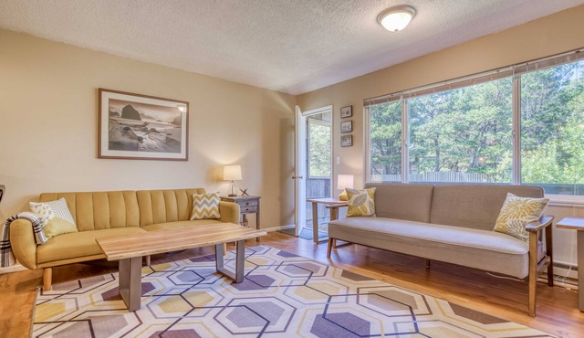 Bright, Open Creekside Condo!