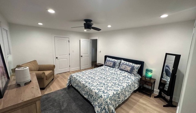 Bright & Peaceful 3 Bedroom Arboretum House