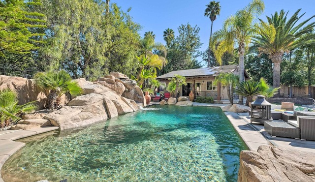 Bright Poway Studio w/Shared Outdoor Pool!