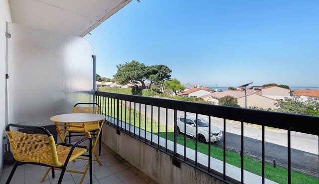 Bright Studio "Les Dunes" with Lovely Sea View