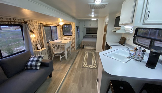 Bright Side Inn