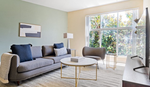 Bright South SF 1BR w/ W/D, Gym, Pool, next to BART & TJ, by Blueground