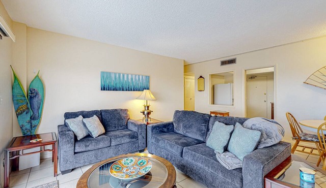Bright & Spacious 3BR Condo by the Sea — Private Balcony + Oceanfront Pool! 🌴