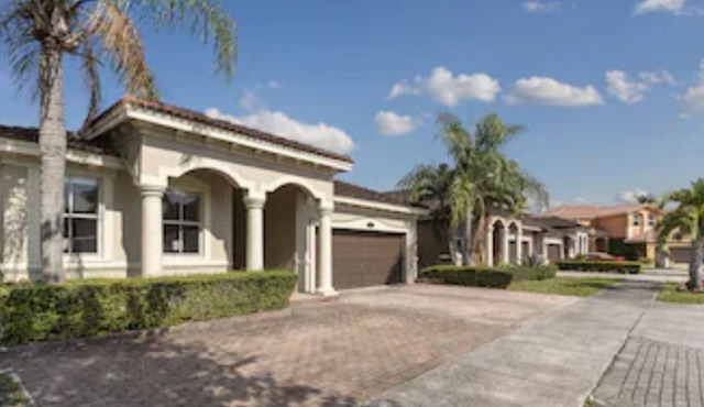 Bright & spacious centrally located 4 bed home
