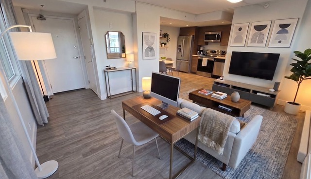 Bright & Spacious | Private |Clean | A/C | WiFi
