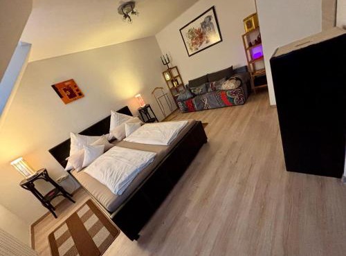 Bright studio-flat near station - Bayreuth