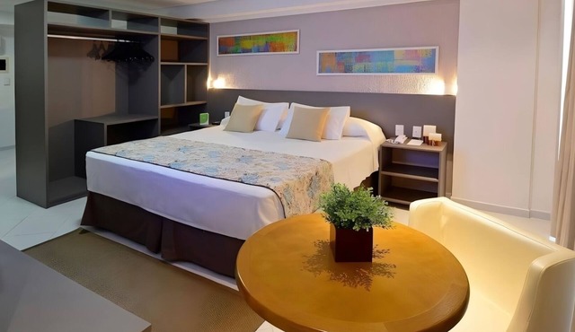 Bright Suite Unforgettable Beach Retreats - Beachfront with Rooftop Pool