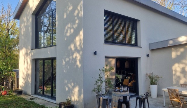Bright villa+ studio