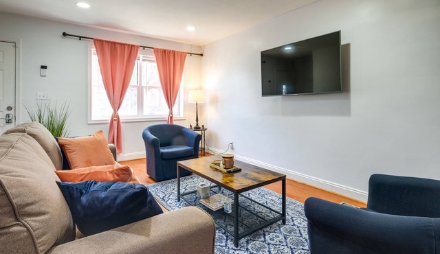 Bright Washington, DC, Abode 3 Mi to National Mall