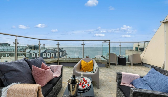 Brighton Beach City Penthouse Sea Views Balcony