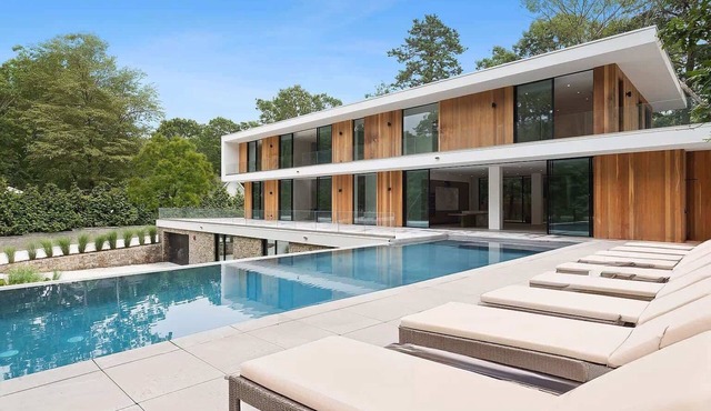 Brightwater by Rove Travel | Sauna, Pool & Outdoor Spaces
