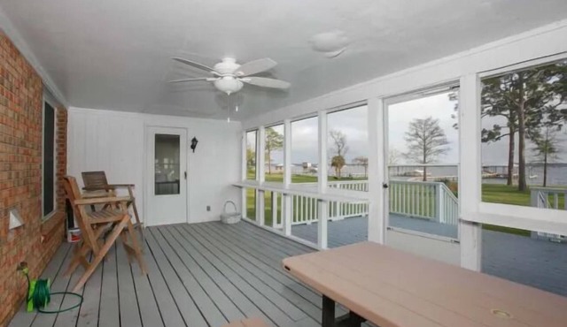 Bring Boat! Water-front-Private Beach-Pet Friendly Pet friendly, Sleeps 8