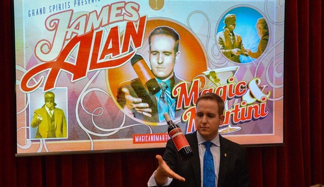Bring the Magic Home - A Virtual Interactive Performance
