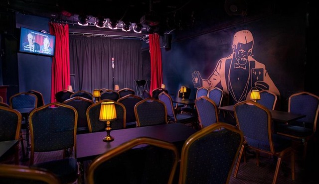 Bristol Comedy Magic Show with Pizza and Prosecco