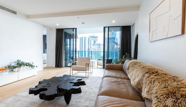 Broadbeach Luxury Oracle Tower 1 Apartment 2Bed 2Bath 1 Car