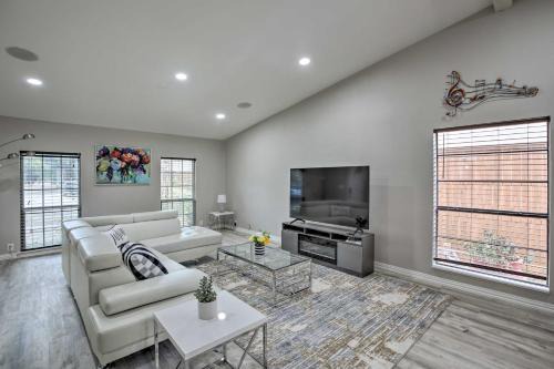 Broken Bow Home w/Private Pool & Arcade Games!