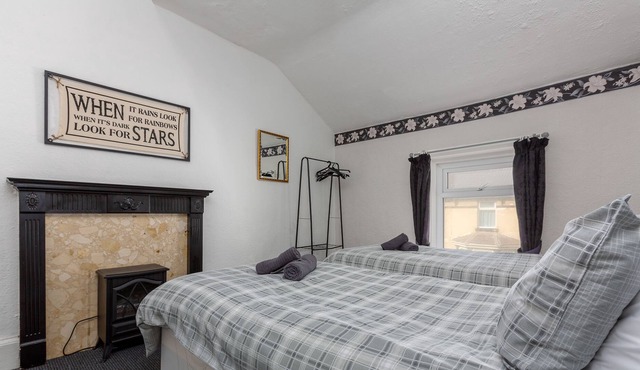 Bromley Central Holiday Home