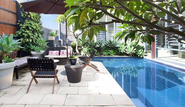 Bronte Beach Cottage + Pool