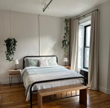 Brooklyn artistic studio apartment