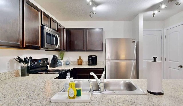 Brooksville Retreat! 3 Bed, 2 Bath!