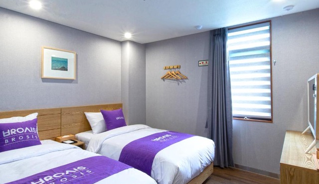 Brosis Hotel