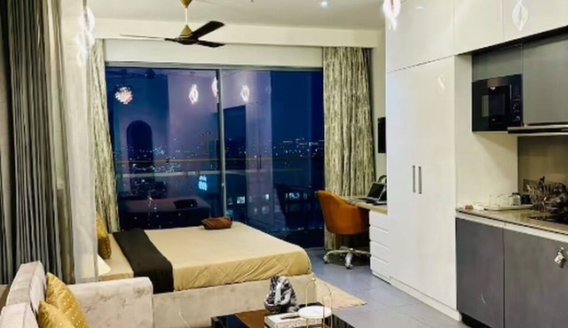 Brown Stone - 22nd floor by Luxury Heights