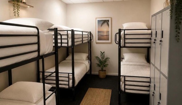 Brunsi Hostel