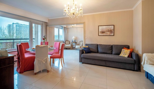 Brussels Expo Elegant residence