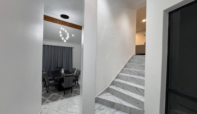 Bryanston Luxury Secure 4BR Haven