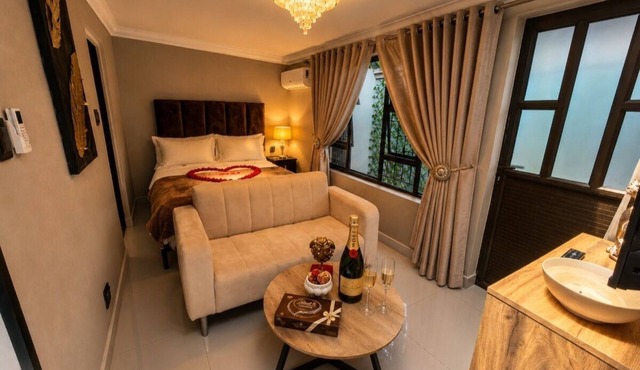 Bryanston Palms Accommodation