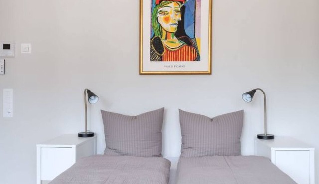 BS Picasso IV - Marktplatz HITrental Apartment by Interhome