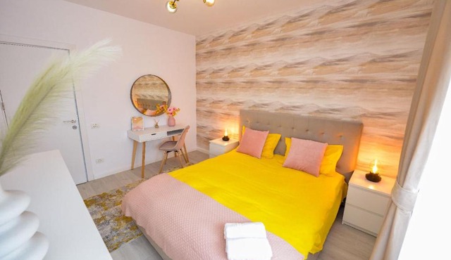 Bucharest Apartment - Private Parking