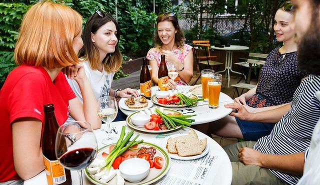 Bucharest Food Lovers Tour: Markets, Tastings & Hidden Spots