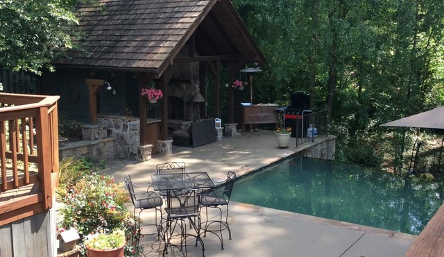 Buckhead, Infinity edge poo, outdoor fireplace and hot tub, FIFA WORLD CUP