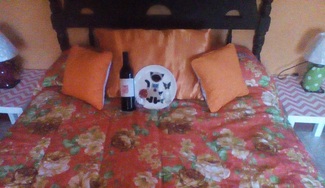 Buckingham Villa And Suites-Private Bath - Hot water/A/C
