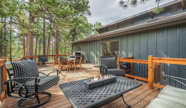 Buckskin Hideaway, Hiking & Biking Trails BBQ