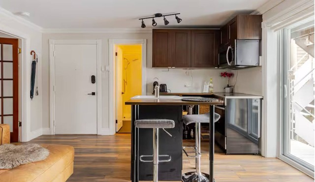 Budapest - European style deluxe oasis facing the historic Tay River Basin