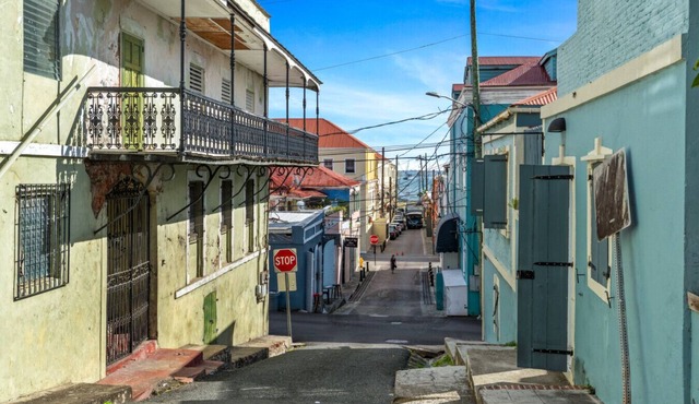 Budget-Friendly Downtown Stay in the Heart of Charlotte Amalie