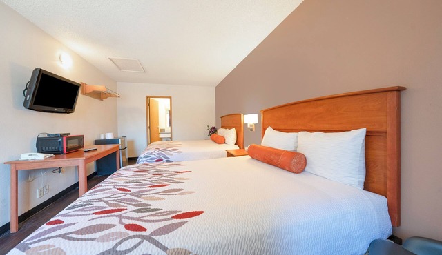 Budget Inn Gladstone By OYO - Portland/Clackamas