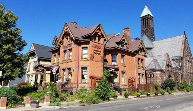 Buffalo Harmony House