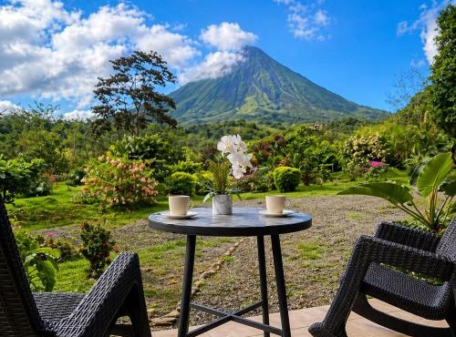 Buganvilia, Cabaña Privada con vista al Volcán Arenal