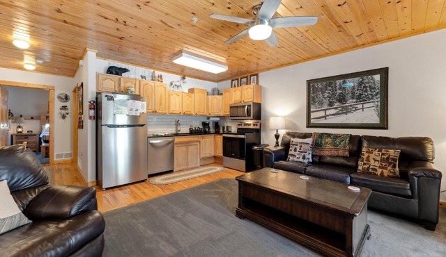 Bugle Pointe B04 by Estes Park Condos