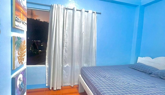 Bulan Pacifica - Big Window ~ Mountain View